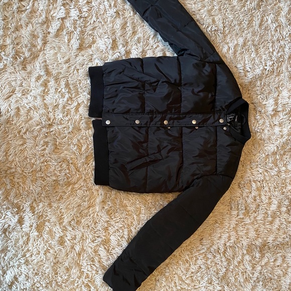 black jacket - Picture 3 of 4